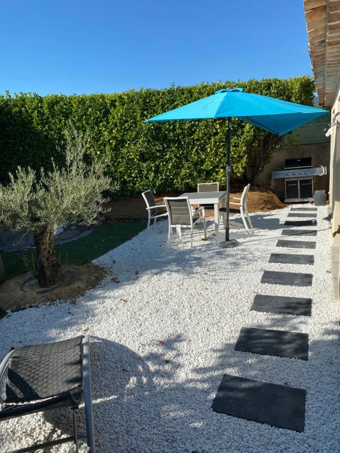 Petit Nid Douillet En Luberon Avec Spa Ansouis Exterior foto